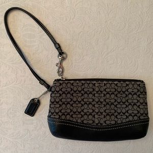 Coach Black/Gray Signature Wristlet